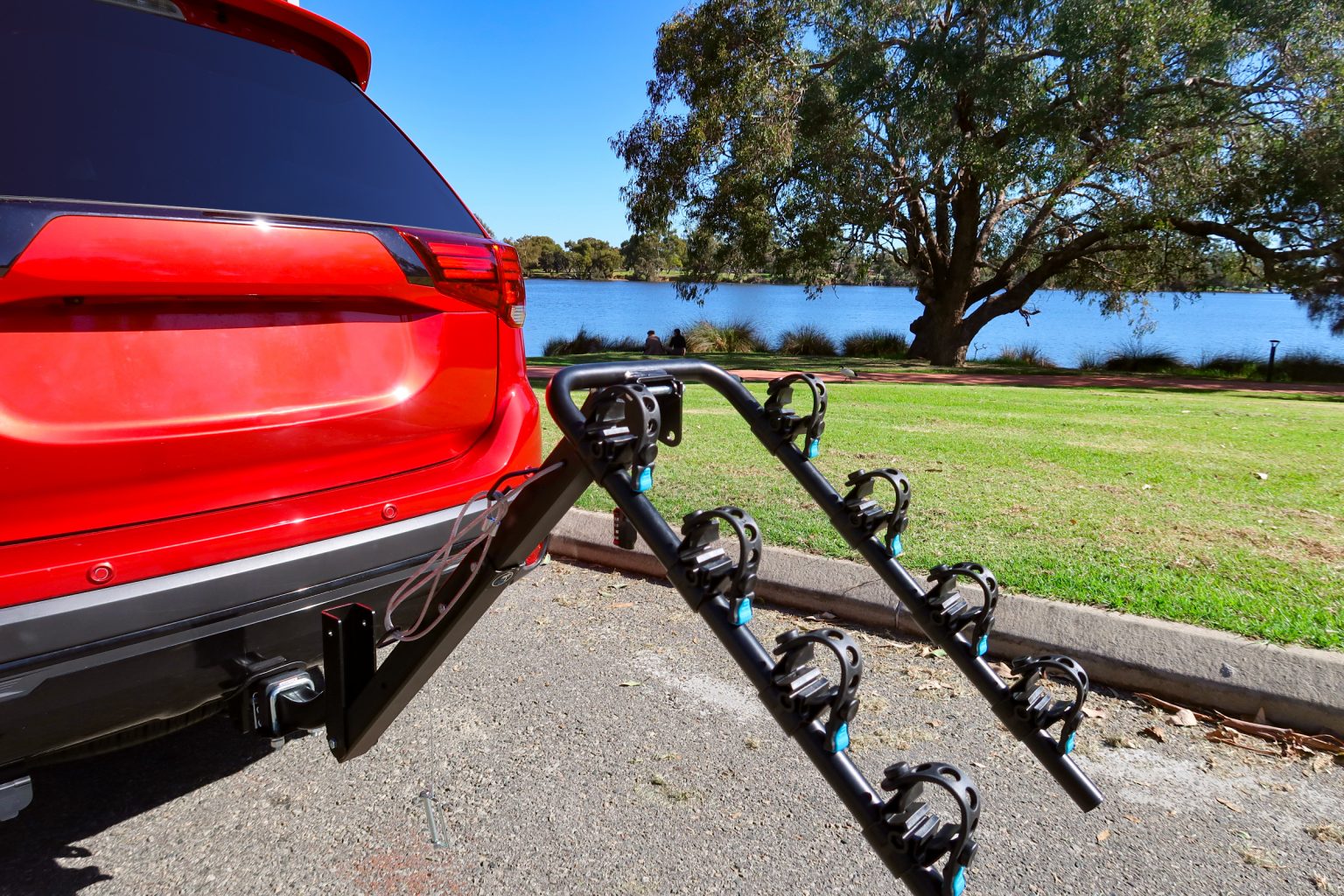 Lockable Tow Bar Bike Rack Four Bicycles Carrier Mount